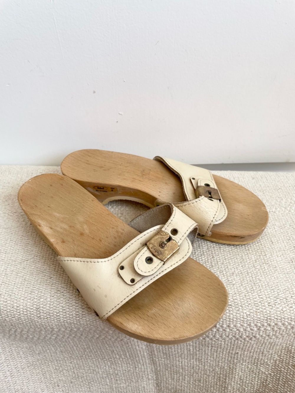 Vintage Dr Scholls Orig Clogs Women Size 6 Wooden Shoes Sandals Cream Austrian